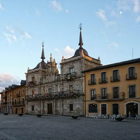 Apartamento Casco Antiguo Ponferrada Exterior foto